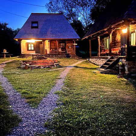 The Village Pension Bréb Kültér fotó