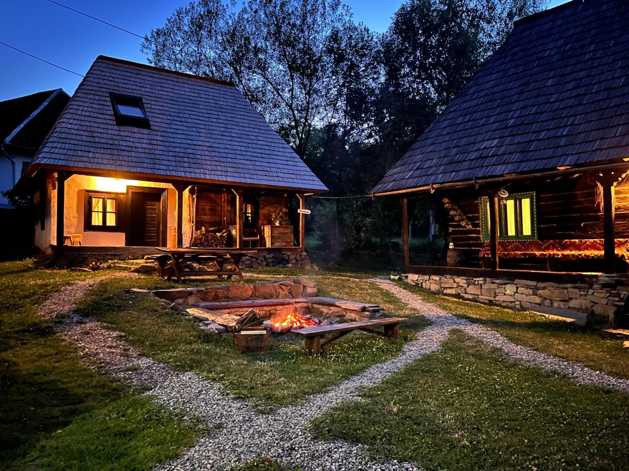 The Village Pension Bréb Kültér fotó