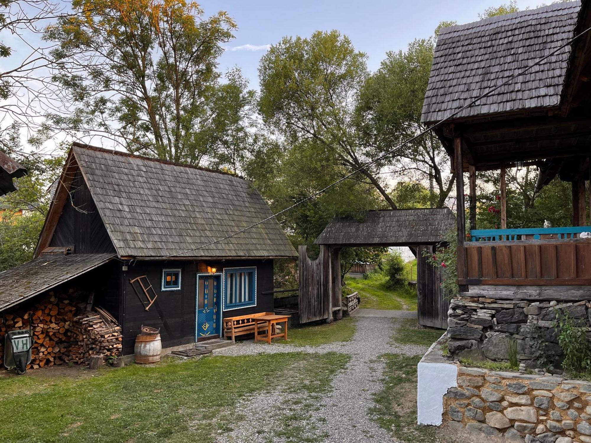 The Village Pension Bréb Kültér fotó